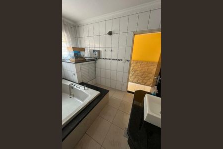 Casa à venda com 160m², 3 quartos e 3 vagas