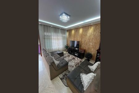 Casa à venda com 160m², 3 quartos e 3 vagas