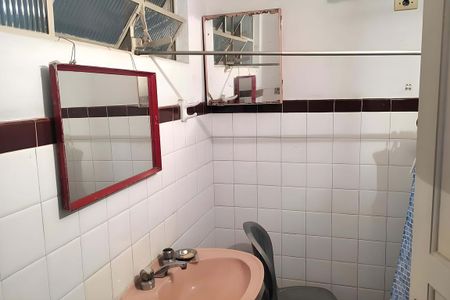 Casa à venda com 196m², 2 quartos e 4 vagas