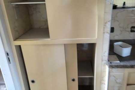 Casa à venda com 196m², 2 quartos e 4 vagas