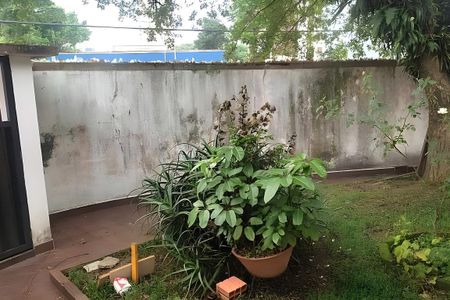 Casa à venda com 196m², 2 quartos e 4 vagas