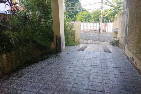 Casa à venda com 168m², 3 quartos e 2 vagas