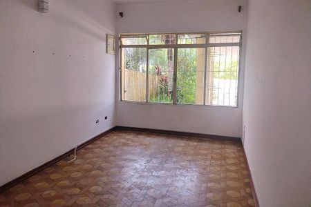 Casa à venda com 168m², 3 quartos e 2 vagas