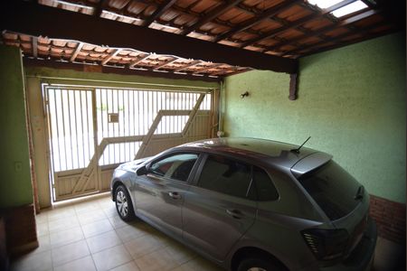 Casa à venda com 125m², 3 quartos e 2 vagasGaragem