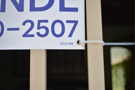 Casa à venda com 125m², 3 quartos e 2 vagasCCLO 458