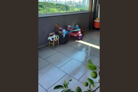 Apartamento à venda com 90m², 2 quartos e 1 vaga