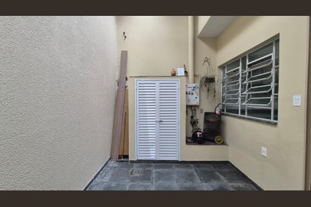 Casa à venda com 125m², 1 quarto e 2 vagasÁrea de serviço