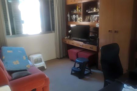 Casa à venda com 300m², 3 quartos e 5 vagas