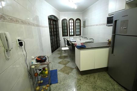 Casa à venda com 362m², 3 quartos e 3 vagas