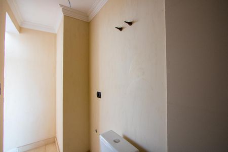 Apartamento à venda com 108m², 1 quarto e 5 vagasBanheiro social