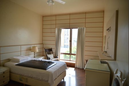 Apartamento à venda com 169m², 3 quartos e 1 vagaSuíte