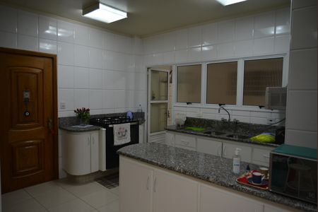 Apartamento à venda com 169m², 3 quartos e 1 vagaCozinha