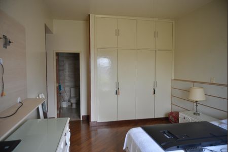 Apartamento à venda com 169m², 3 quartos e 1 vagaSuíte