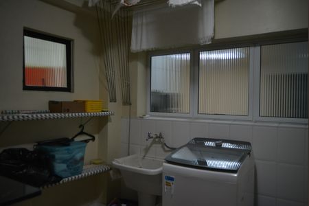 Apartamento à venda com 169m², 3 quartos e 1 vagaÁrea de Serviço