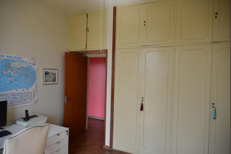 Apartamento à venda com 169m², 3 quartos e 1 vagaQuarto 2