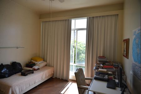 Apartamento à venda com 169m², 3 quartos e 1 vagaQuarto 2