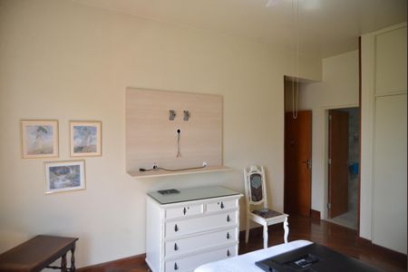 Apartamento à venda com 169m², 3 quartos e 1 vagaSuíte