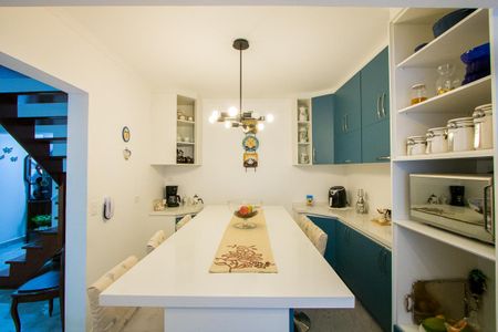 Apartamento à venda com 48m², 3 quartos e 2 vagasCozinha