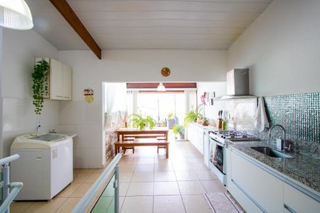 Apartamento à venda com 48m², 3 quartos e 2 vagasÁrea de serviço