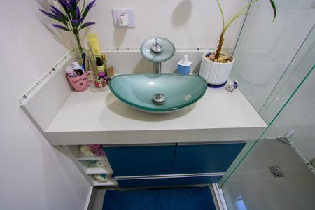 Apartamento à venda com 48m², 3 quartos e 2 vagasBanheiro social