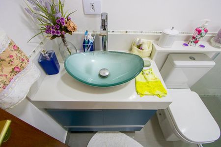 Apartamento à venda com 48m², 3 quartos e 2 vagasBanheiro da Suíte