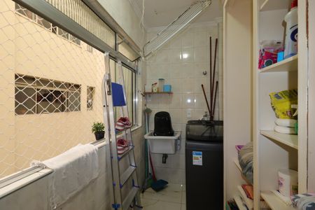 Apartamento à venda com 63m², 2 quartos e 1 vagaÁrea de Serviço