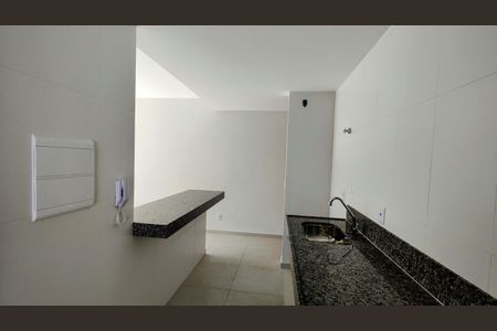 Apartamento à venda com 121m², 2 quartos e 2 vagasCozinha