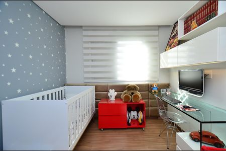 Apartamento à venda com 192m², 4 quartos e 3 vagas Apartamento à venda com 192m², 4 quartos e 3 vagasQuarto 1