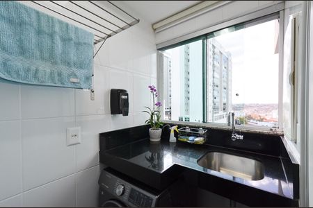 Apartamento à venda com 192m², 4 quartos e 3 vagas Apartamento à venda com 192m², 4 quartos e 3 vagasÁrea de Serviço