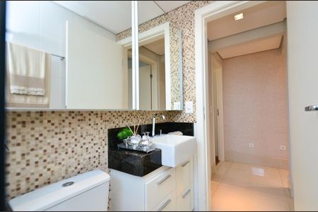 Apartamento à venda com 192m², 4 quartos e 3 vagas Apartamento à venda com 192m², 4 quartos e 3 vagasBanheiro Social