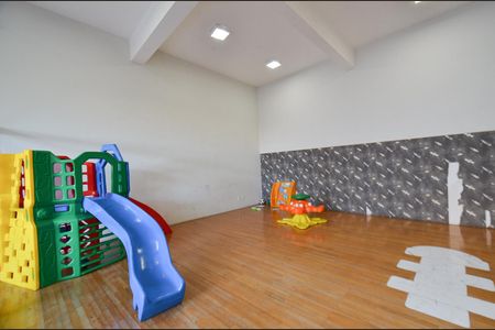 Apartamento à venda com 192m², 4 quartos e 3 vagas Apartamento à venda com 192m², 4 quartos e 3 vagasÁrea comum