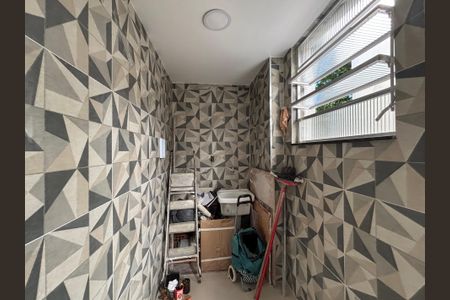 Apartamento à venda com 47m², 1 quarto e sem vaga Apartamento à venda com 47m², 1 quarto e sem vagaCozinha e Área de Serviço