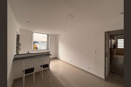 Apartamento à venda com 47m², 1 quarto e sem vaga Apartamento à venda com 47m², 1 quarto e sem vagaSala