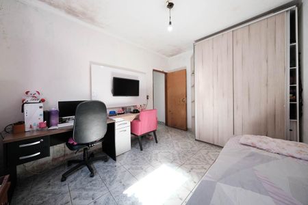 Casa à venda com 400m², 5 quartos e 2 vagasQuarto 2