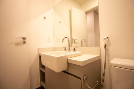 Apartamento para alugar com 78m², 1 quarto e 2 vagas Apartamento para alugar com 78m², 1 quarto e 2 vagasBanheiro Suíte