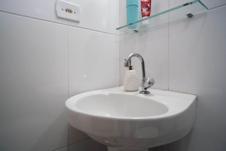 Casa à venda com 135m², 2 quartos e 4 vagasBanheiro da Suíte 1