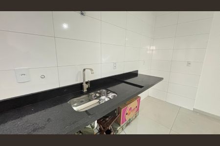 Casa à venda com 110m², 2 quartos e 2 vagas Casa à venda com 110m², 2 quartos e 2 vagasCozinha