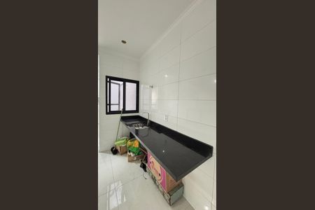 Casa à venda com 110m², 2 quartos e 2 vagas Casa à venda com 110m², 2 quartos e 2 vagasCozinha