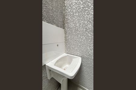 Casa à venda com 111m², 2 quartos e 2 vagas Casa à venda com 111m², 2 quartos e 2 vagasÁrea de Serviço