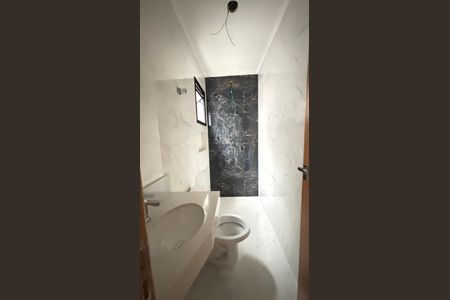 Casa à venda com 111m², 2 quartos e 2 vagas Casa à venda com 111m², 2 quartos e 2 vagasSuite