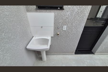 Casa à venda com 77m², 2 quartos e 2 vagas Casa à venda com 77m², 2 quartos e 2 vagasLavanderia