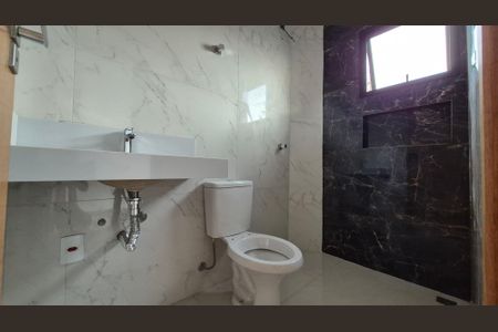 Casa à venda com 77m², 2 quartos e 2 vagas Casa à venda com 77m², 2 quartos e 2 vagasBanheiro da suíte 1