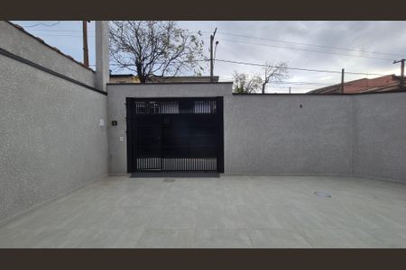 Casa à venda com 77m², 2 quartos e 2 vagas Casa à venda com 77m², 2 quartos e 2 vagasVista