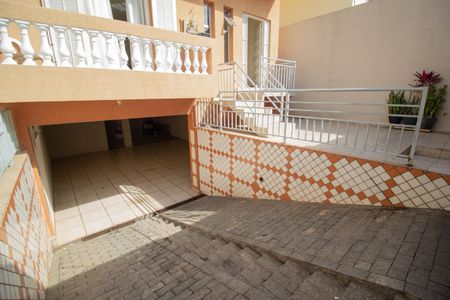 Casa à venda com 334m², 3 quartos e 4 vagas Casa à venda com 334m², 3 quartos e 4 vagasGaragem