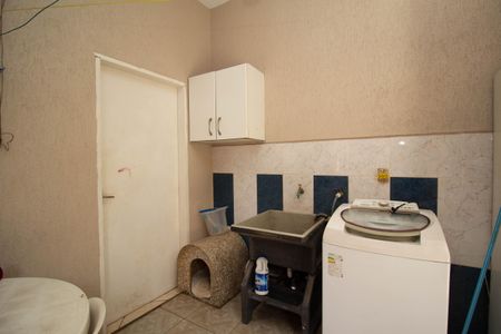 Casa à venda com 334m², 3 quartos e 4 vagas Casa à venda com 334m², 3 quartos e 4 vagasÁrea de Serviço