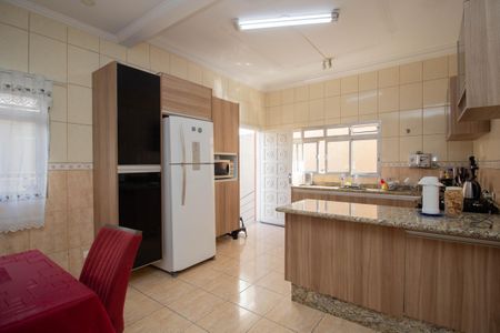 Casa à venda com 334m², 3 quartos e 4 vagas Casa à venda com 334m², 3 quartos e 4 vagasCozinha