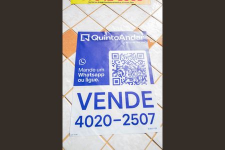 Casa à venda com 334m², 3 quartos e 4 vagas Casa à venda com 334m², 3 quartos e 4 vagasPlaquinha