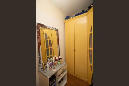 Casa à venda com 334m², 3 quartos e 4 vagas Casa à venda com 334m², 3 quartos e 4 vagasCloset Quarto 2