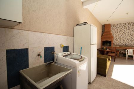 Casa à venda com 334m², 3 quartos e 4 vagas Casa à venda com 334m², 3 quartos e 4 vagasÁrea de Serviço