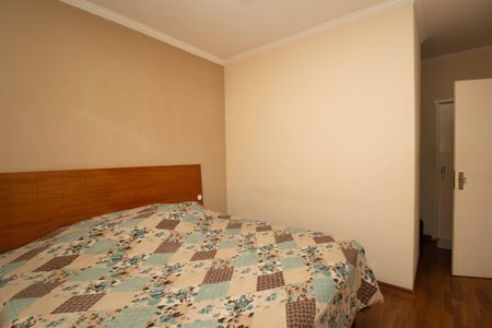 Casa à venda com 334m², 3 quartos e 4 vagas Casa à venda com 334m², 3 quartos e 4 vagasQuarto 2 - Suíte